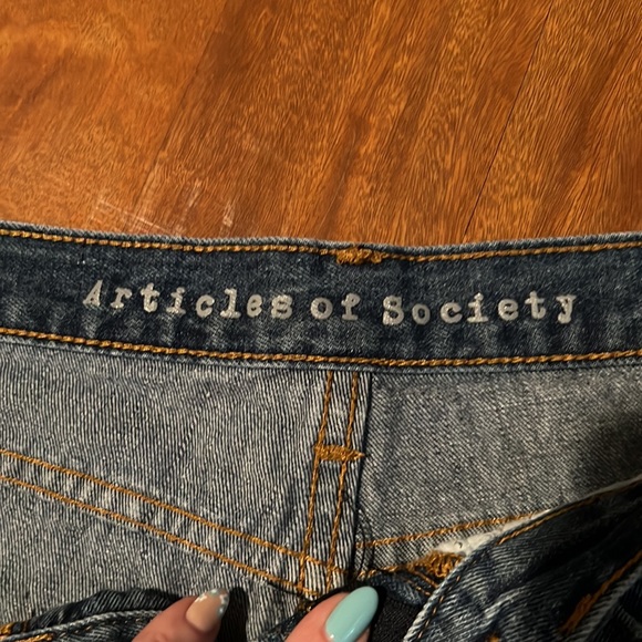 🎉Host Pick🎉 Articles of society denim shorts - Picture 4 of 8